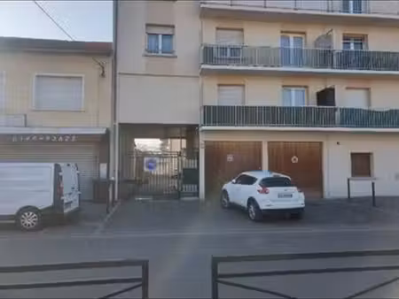 à vendre : lot de 3 box fermés – montfermeil et le raincy