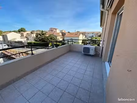 appartement t2 en résidence avec terrasse