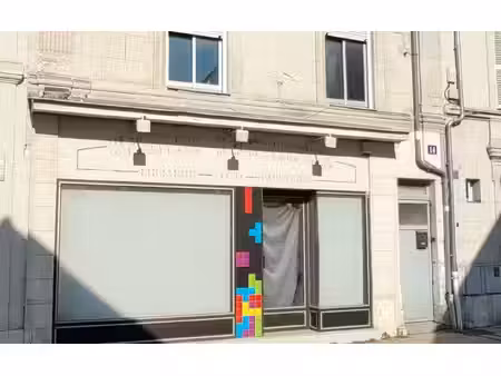 immeuble saumur 108 m² t-2 à vendre  97 000 €