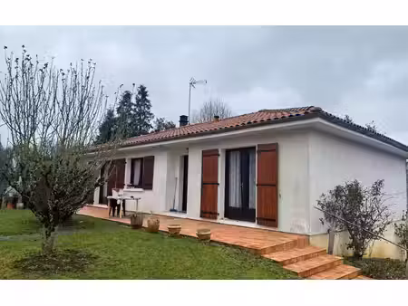 maison roumazières-loubert 100 m² t-4 à vendre  169 500 €