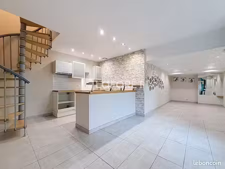 maison 2 pièces 47 m²