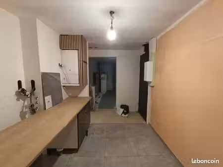 appartement t4 avec balcon - entièrement rénové