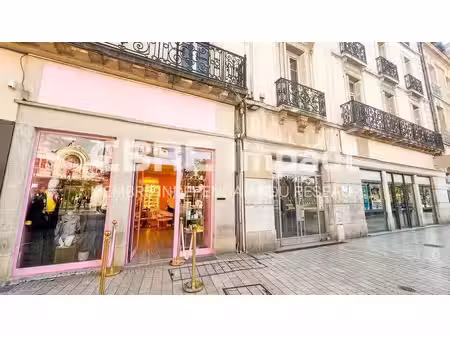 local commercial à louer