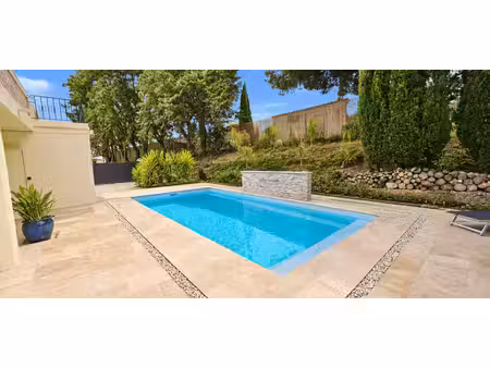 maison de luxe à vendre à roquebrune-sur-argens