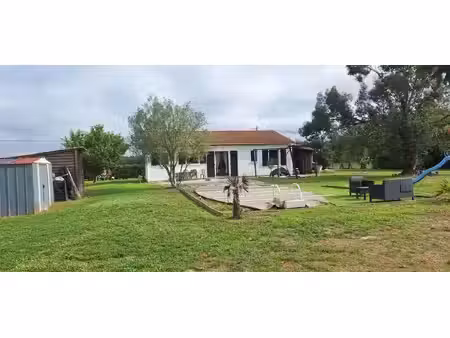 maison avec piscine et grand terrain a vendre proche langon