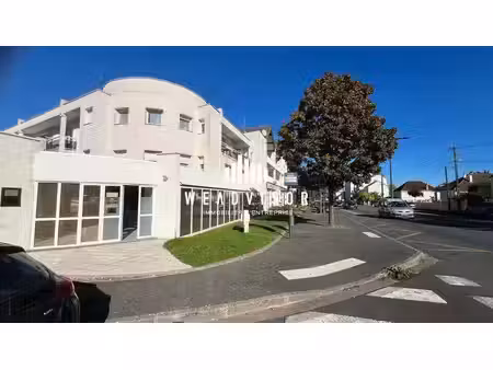 local commercial à louer