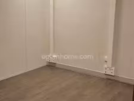 bureau de 10 m2 à louer à cergy préfecture