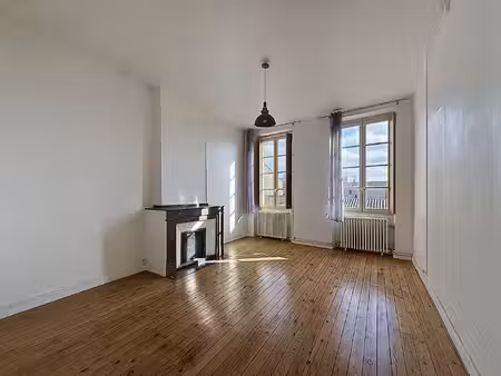 carcassonne rue antoine marty - appartement de caractère en duplex de 147 m²  3 chambres e