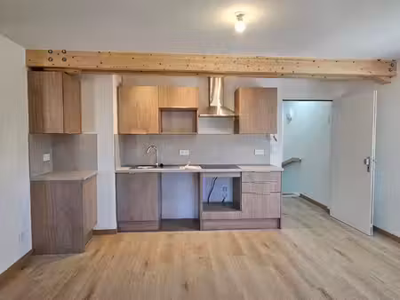 appartement rénové à neuf - sourcieux-les-mines