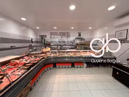 fonds commerce boucherie 80m2 - saint-gilles 30800
