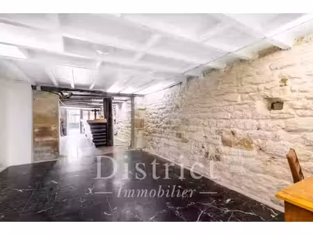 exclusivité ile saint louis. local commercial de 85m² au sol