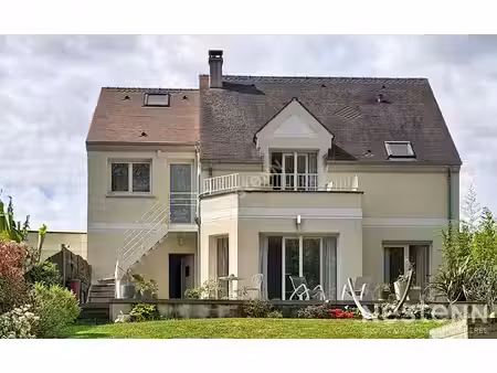 maison familiale de 155 m² avec studio indépendant  jardin arboré et accès direct aux bois