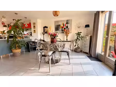 nouveauté era immobilier - maison 2 chambres + grand bureau + proche commerces
