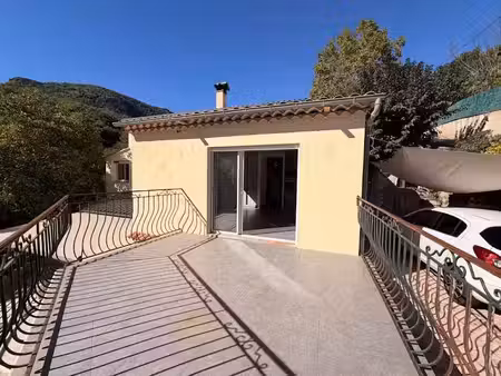 vente appartement 4 pièces 155 m² à tourrettes-sur-loup (06140)  480 000 €