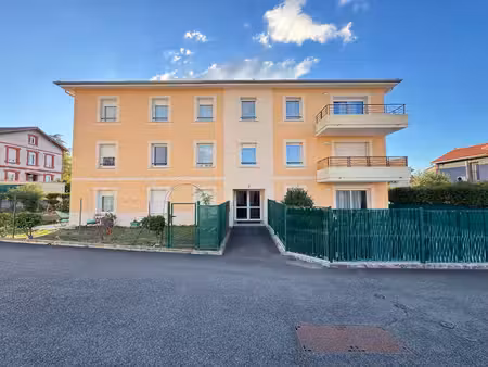 appartement t3 73 m²  résidence sécurisée avec balcon et garage.