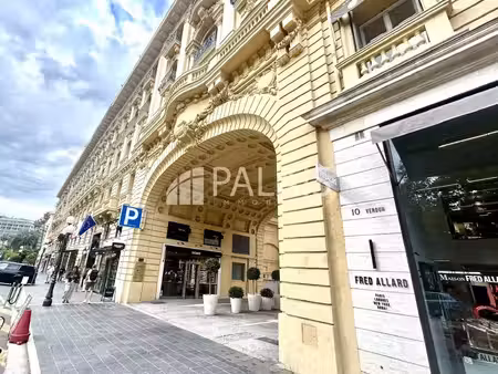 3 pièces carré d’or