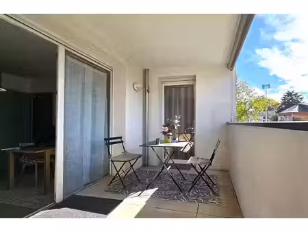 appartement chambery 2 pièce(s) 45m² - terrasse - garage fermé