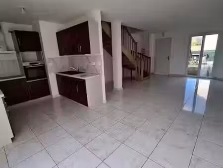 location maison 5 pièces 96.32 m² à la ferté-sous-jouarre (77260)  1 270 €