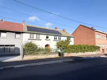 charmante maison 5 chambres avec grand jardin
