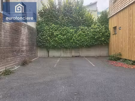 parking à louer