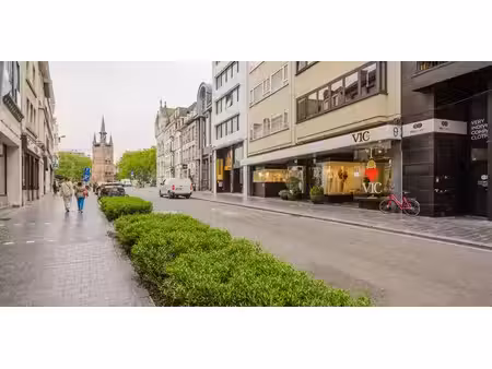 bien commercial à louer à kortrijk pour € 2.250