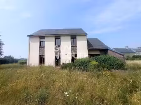 vente bureaux et commerces à bacilly (50530) : à vendre / 880m² bacilly