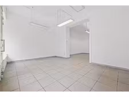 commerce de 94m²