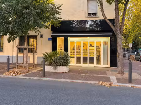 marseille – boulangerie en activité – ca 250 000 € – laboratoire équipé – belle opportunit