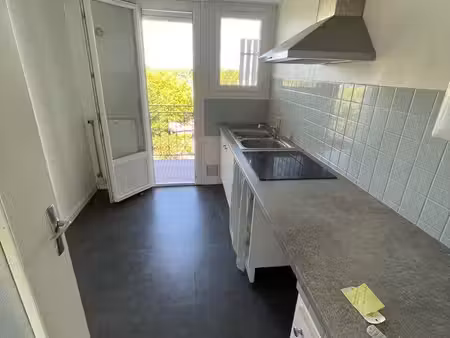 à louer beau t3 lumineux
