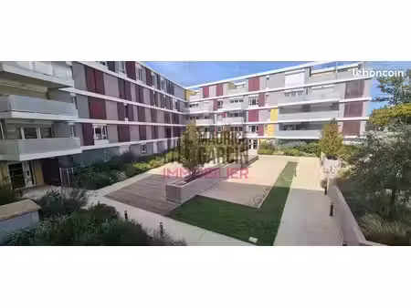 studio 1 pièce 23 m²