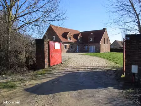 bel appartement dans propriété 6000 m2