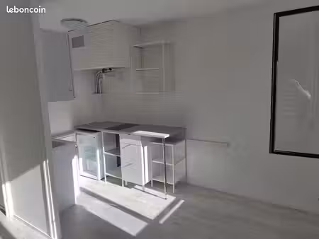 studio lumineux et agréable 32 m2 avec parking