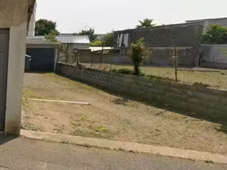 a louer garage fermé de 13m2 - proche gare - saint-brieuc
