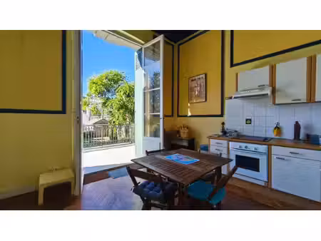 appartement t2 de caractère en rdc surélevé – villa bourgeoise néo-renaissance avec...