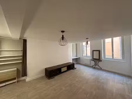 apaprtement 2 pieces meuble - 15000 aurillac