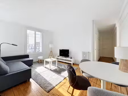 le service location de la maison barnes vous propose ce bien :