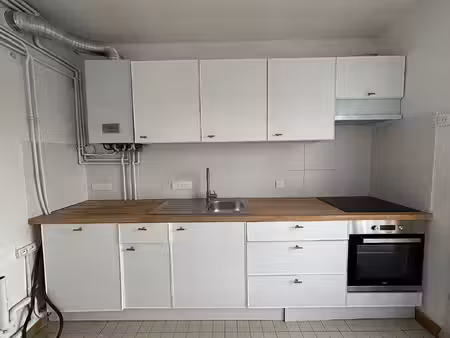 t3 poitiers centre-ville - 73.01 m²