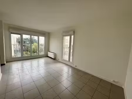 studio enièrement rénové