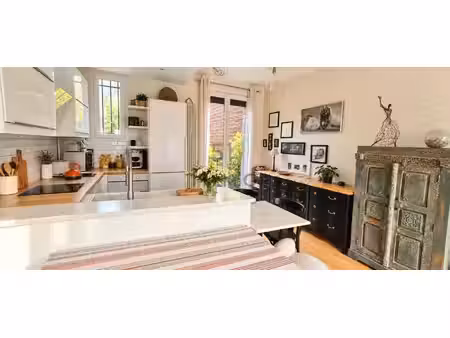 meulière de charme en bordure de coulée verte