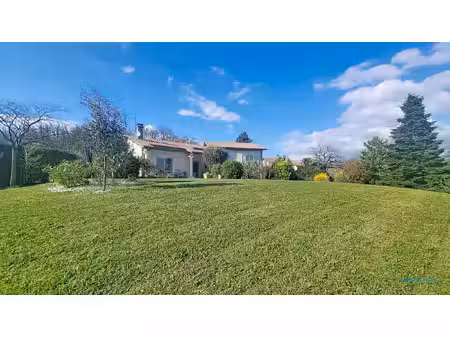 villa traditionnelle - t5 - sans vis à vis - saint-clair-du-rh?