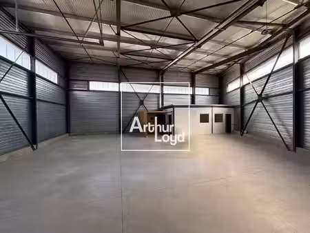 local d'activités à louer
