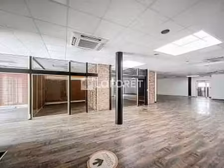 vente bureaux et commerces à flers (61100) : à vendre / 474m² flers