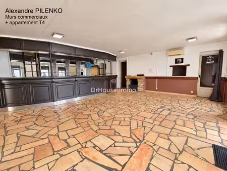 murs commerciaux (92m2) + appartement t4 (83m2)