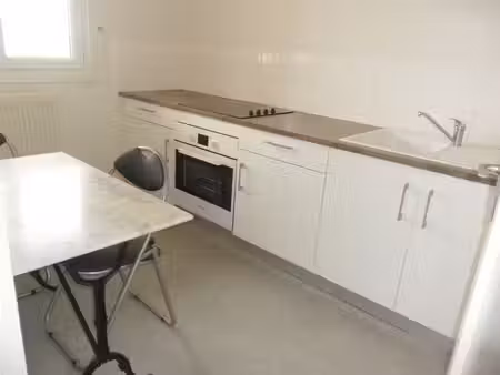 macon - f1 avec balcon et vue dégagée - 33.68 m2