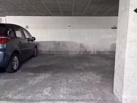 parking à vendre – centre-ville  secteur banane