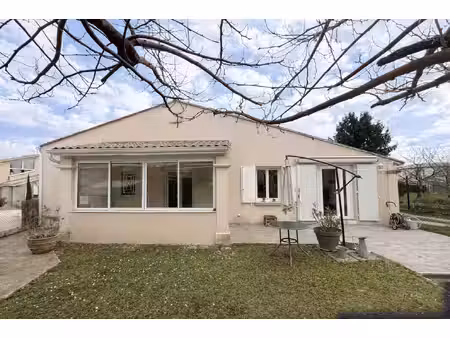 maison de plain pied avec jardin