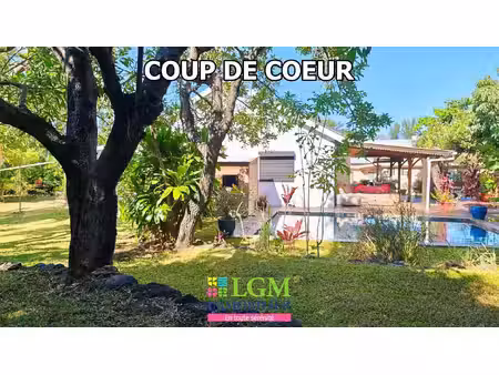 bien coup de coeur : calme  nature et confort pour cet ensemble immobilier de 2 villas...