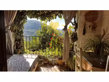 bargemon : charmante maison de village  terrasse  vue  130 m²