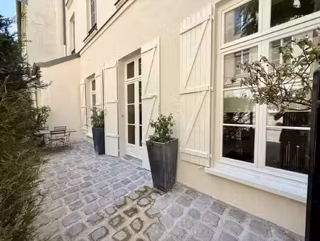 paris iiième - coeur du marais - loft 56 95 m2 pondérés - 3p avec terrasse privative - 850