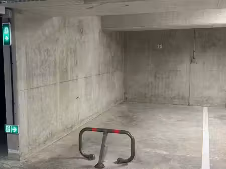 crozet | place de parking en sous-sol | prise irve
